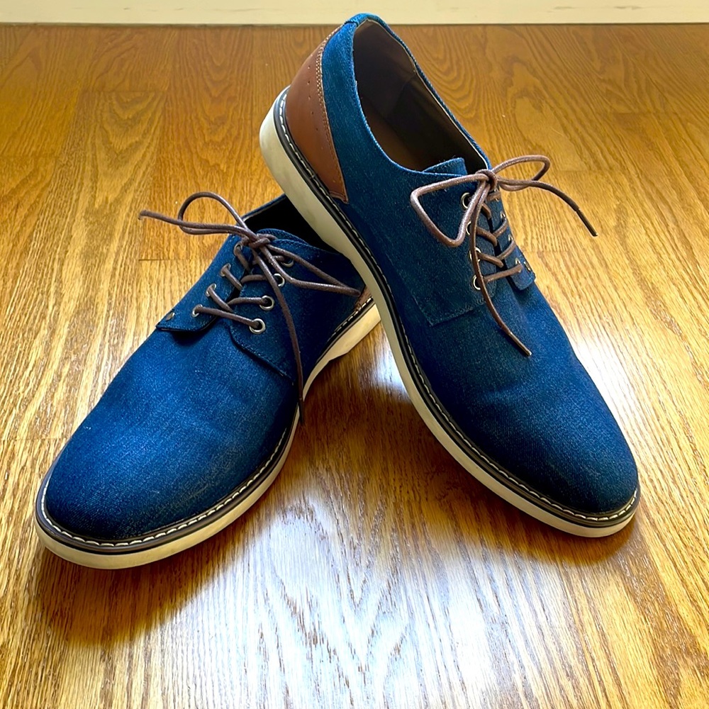 NEW JF Ferrar dress shoes. Unmarked denim tops and tan leather heel.